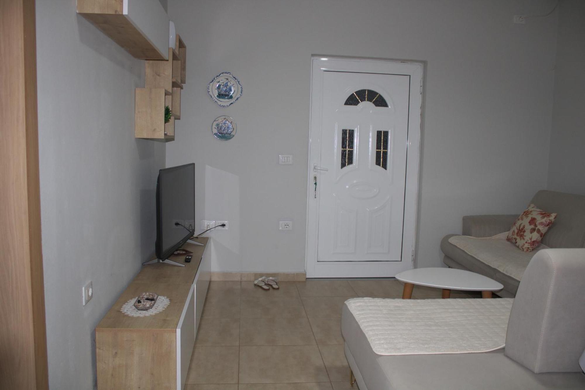 Luiza's * Sarandë